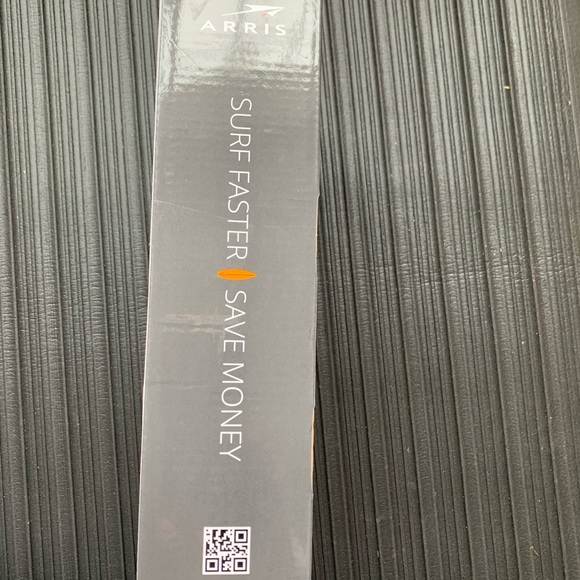 Arris surfboard modem router - Picture 4 of 12